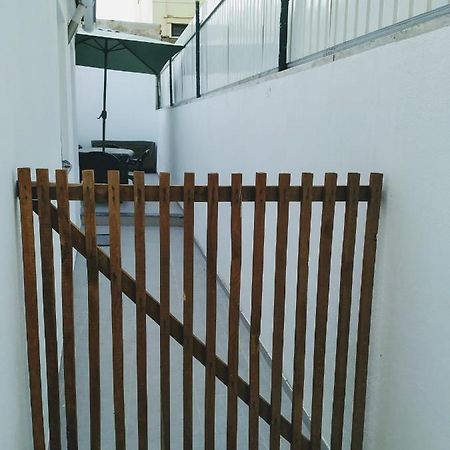 Apartament Corner House Trafaria Zewnętrze zdjęcie